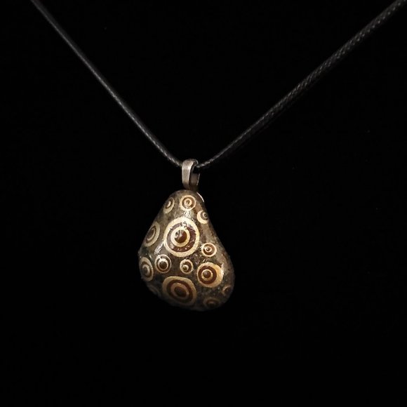 Hand Painted Dot Art Pendant. Grey River Stone with Gold and Brown Spheres - Picture 2 of 11